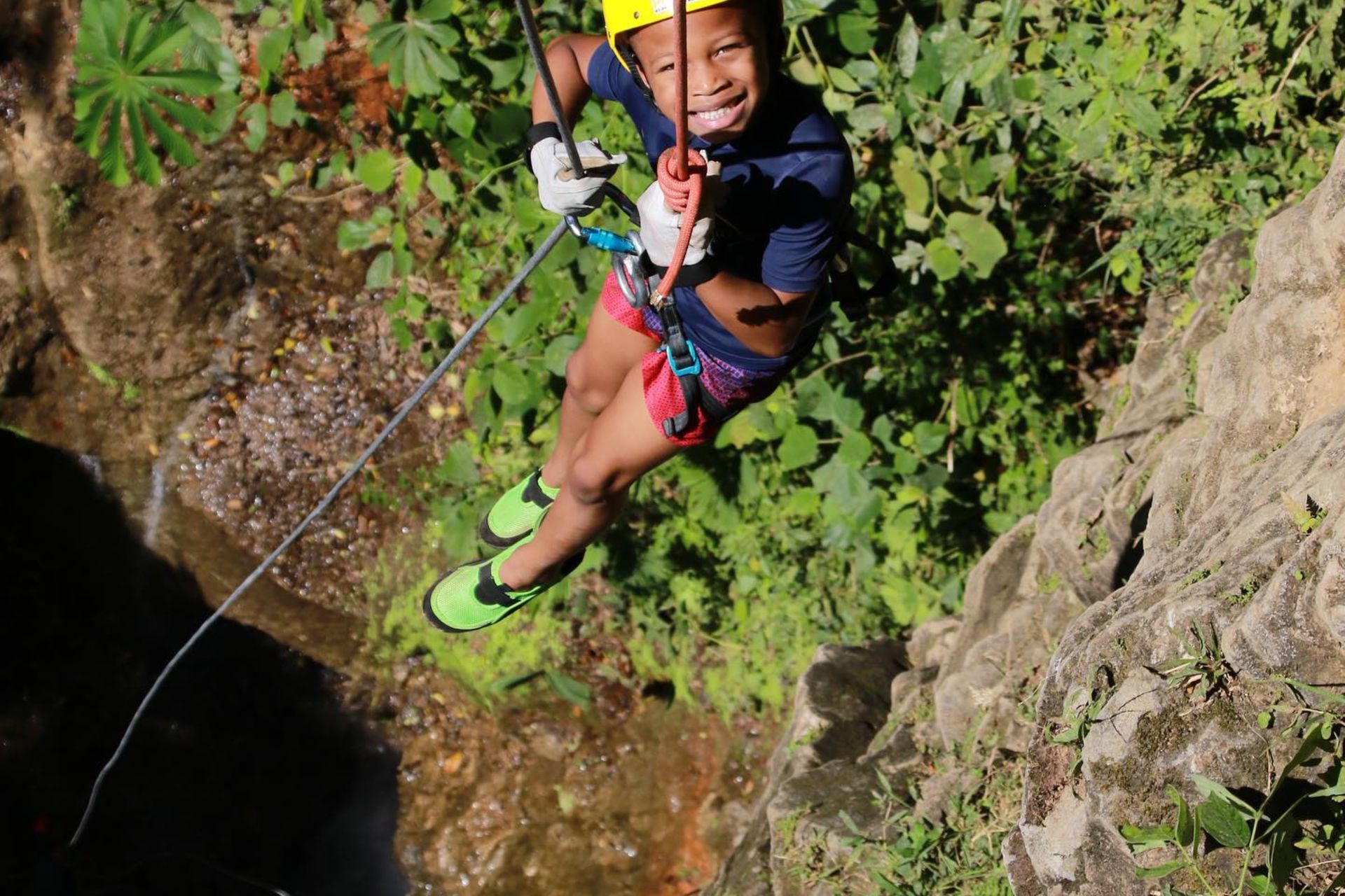 1/2 Day Waterfall Rappelling/Canyoning