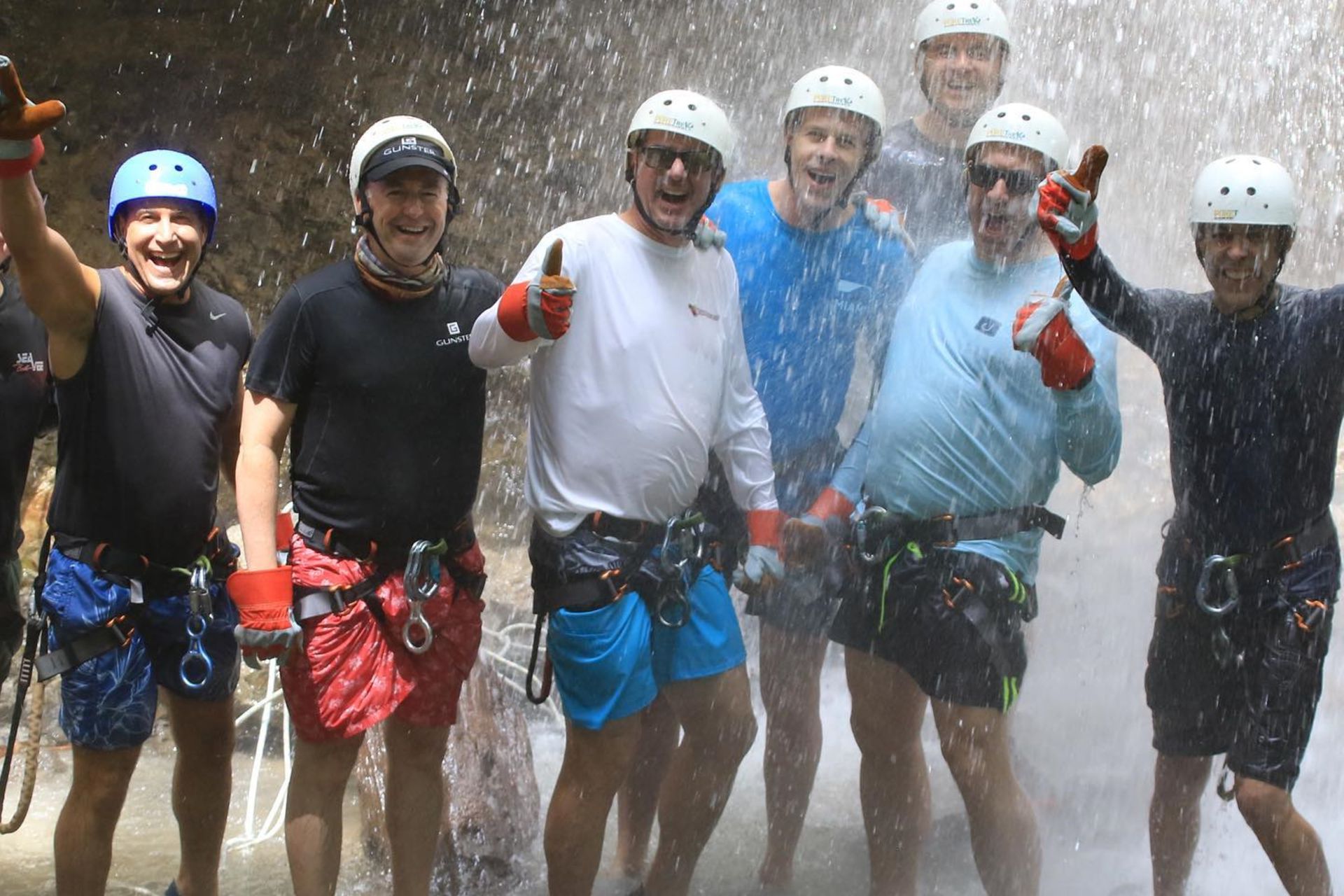 1/2 Day Waterfall Rappelling/Canyoning