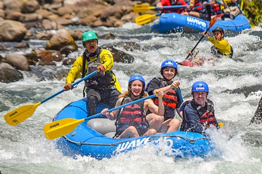 Rafting Class III & IV Sarapiqui River